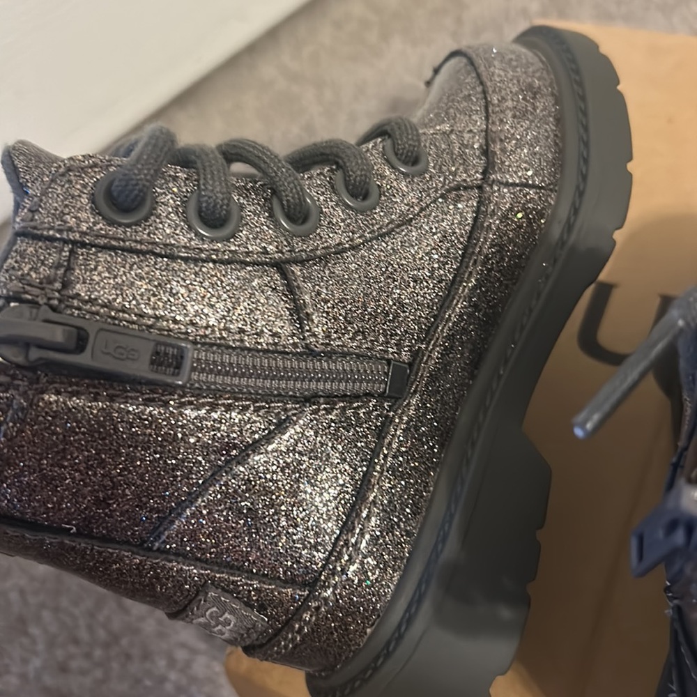 🤍🖤🩶Glitter UGG Combat Boot🩶🖤🤍 - Picture 11 of 12